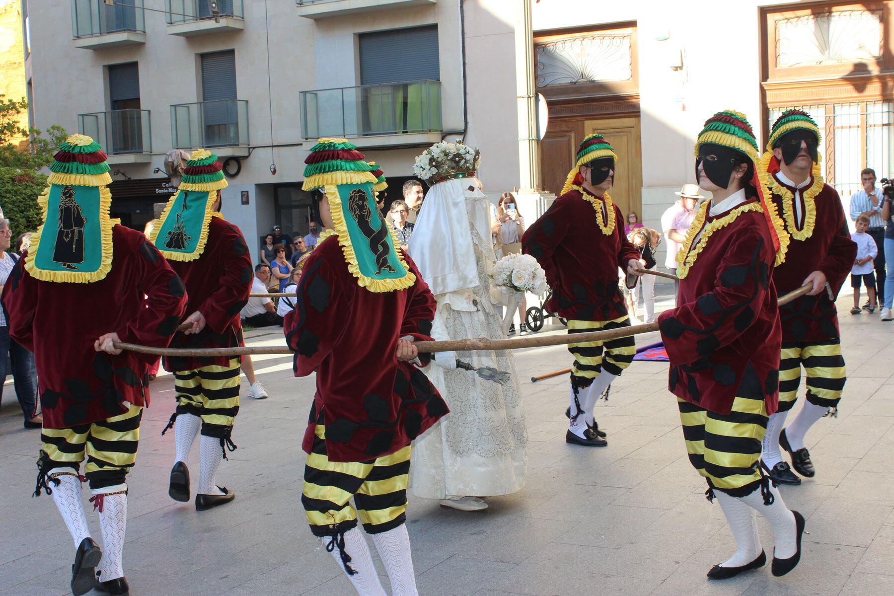 El baile de la Moma a cargo del Grup de Danses Sant Jordi