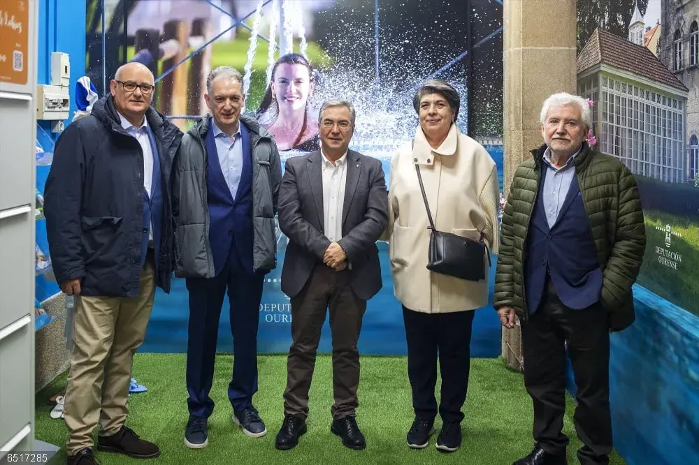 Presentación esta mañana de la oficina de la estación de tren para promocionar los balnearios.