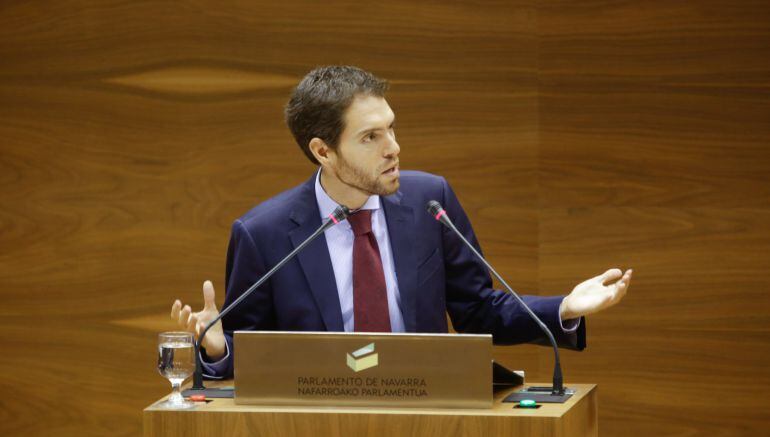 Sergio Sayas (UPN), en su intervención en el Parlamento de Navarra