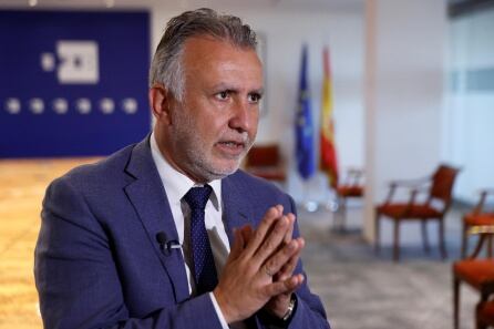 Ángel Víctor Torres, presidente de Canarias, durante una entrevista este martes en la sede central de la Agencia EFE en Madrid