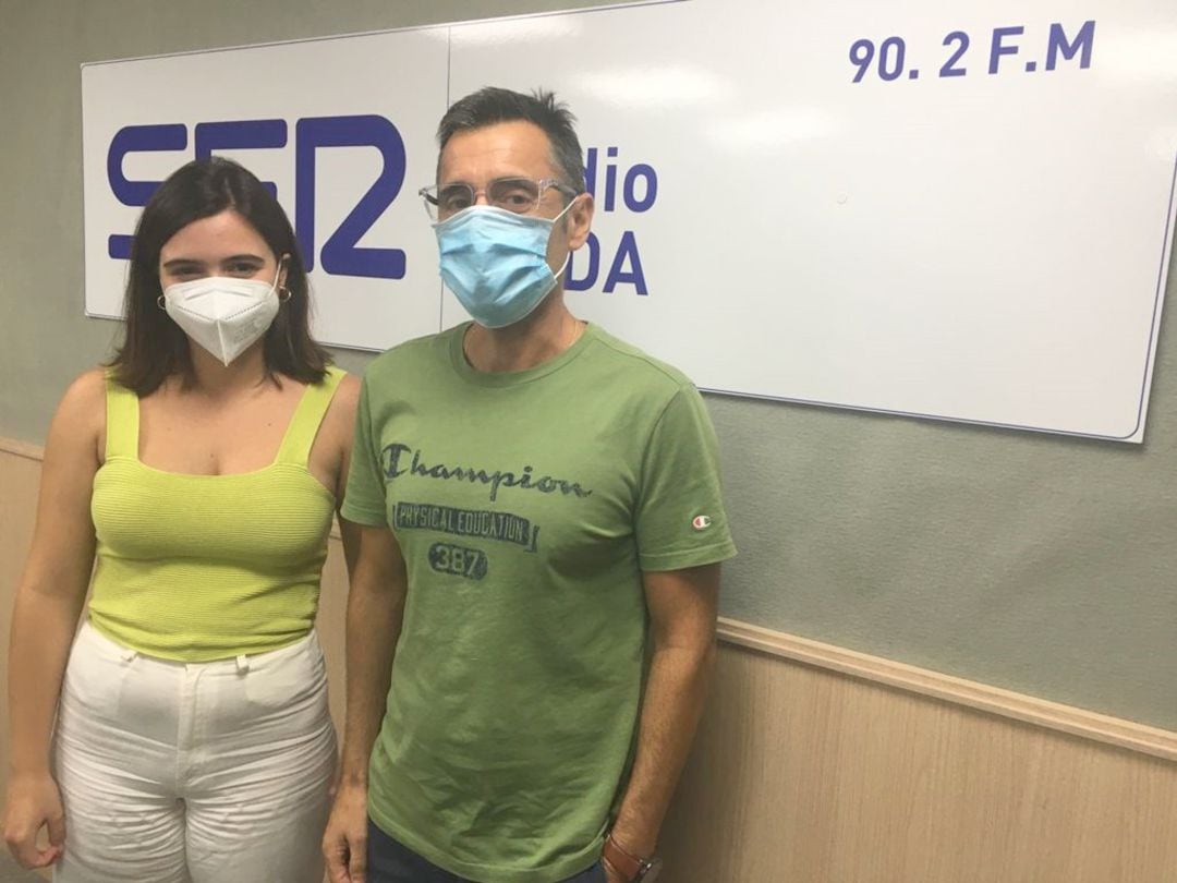 Andrea y Juan Martínez desde Natural Optics Novelda, en Radio Elda Cadena SER