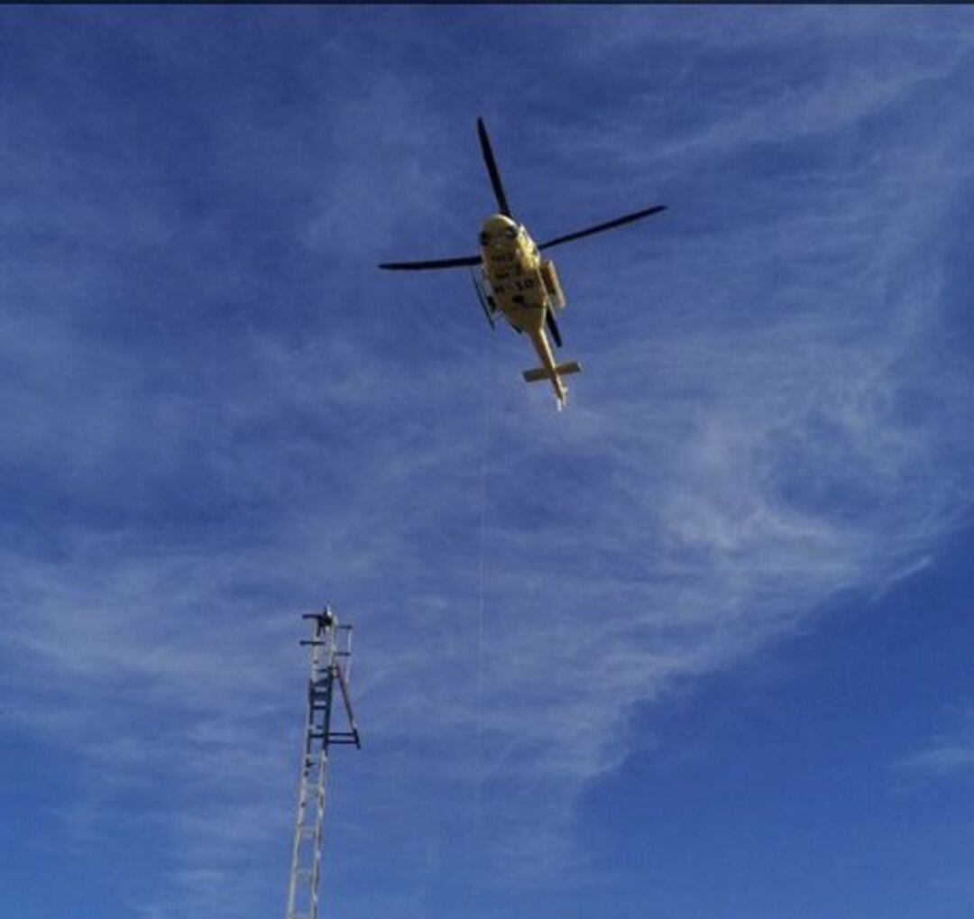 Rescatan en helicóptero a un senderista que ha sufrido una bajada de azucar en la Sierra del Carche