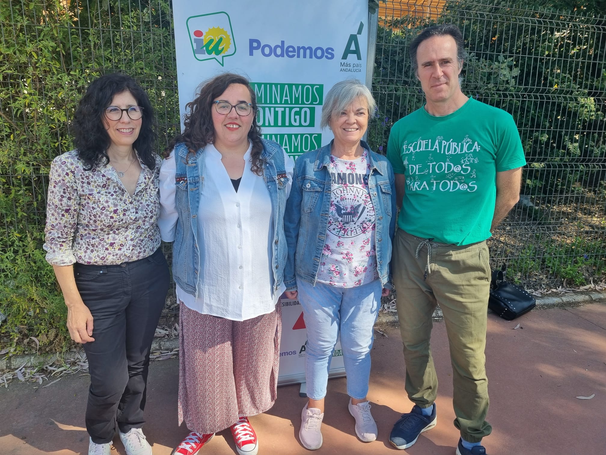 Fran Sancho junto a otros miembros de la coalición