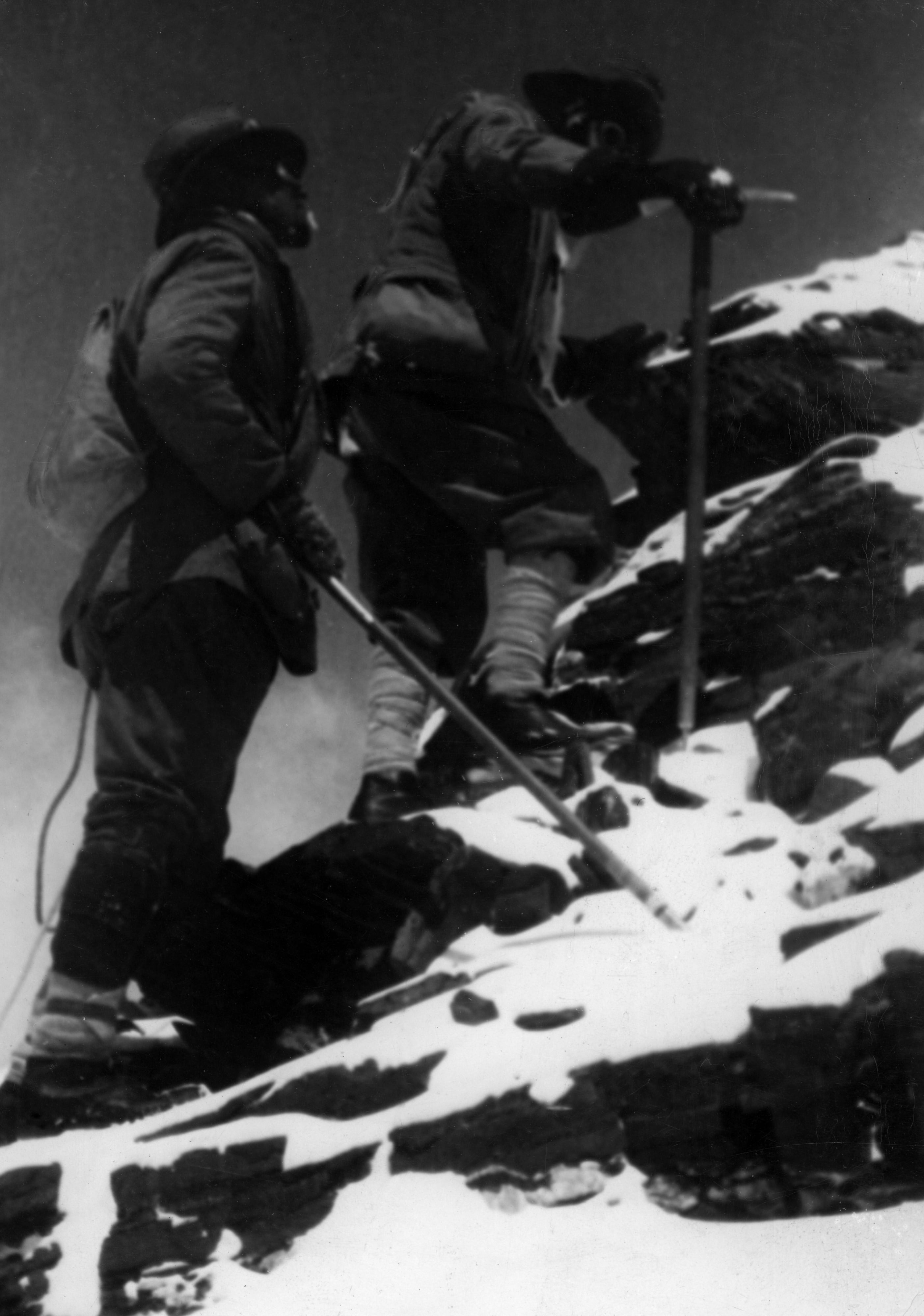 George Mallory y Edward Felix Norton durante su expedición al Everest en 1922