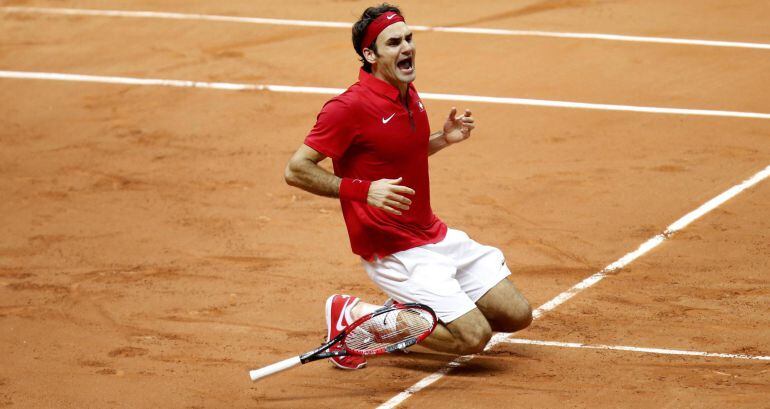 Federer celebra la victoria ante Gasquet en el cuarto partido de la Copa Davis