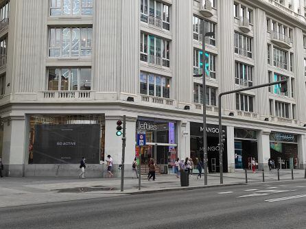 Almacenes Madrid-París, Gran Vía 32