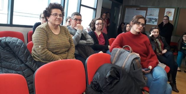 Algunos de los oyentes que se han acercado al conservatorio de música para ver cómo se hace un programa de radio en directo