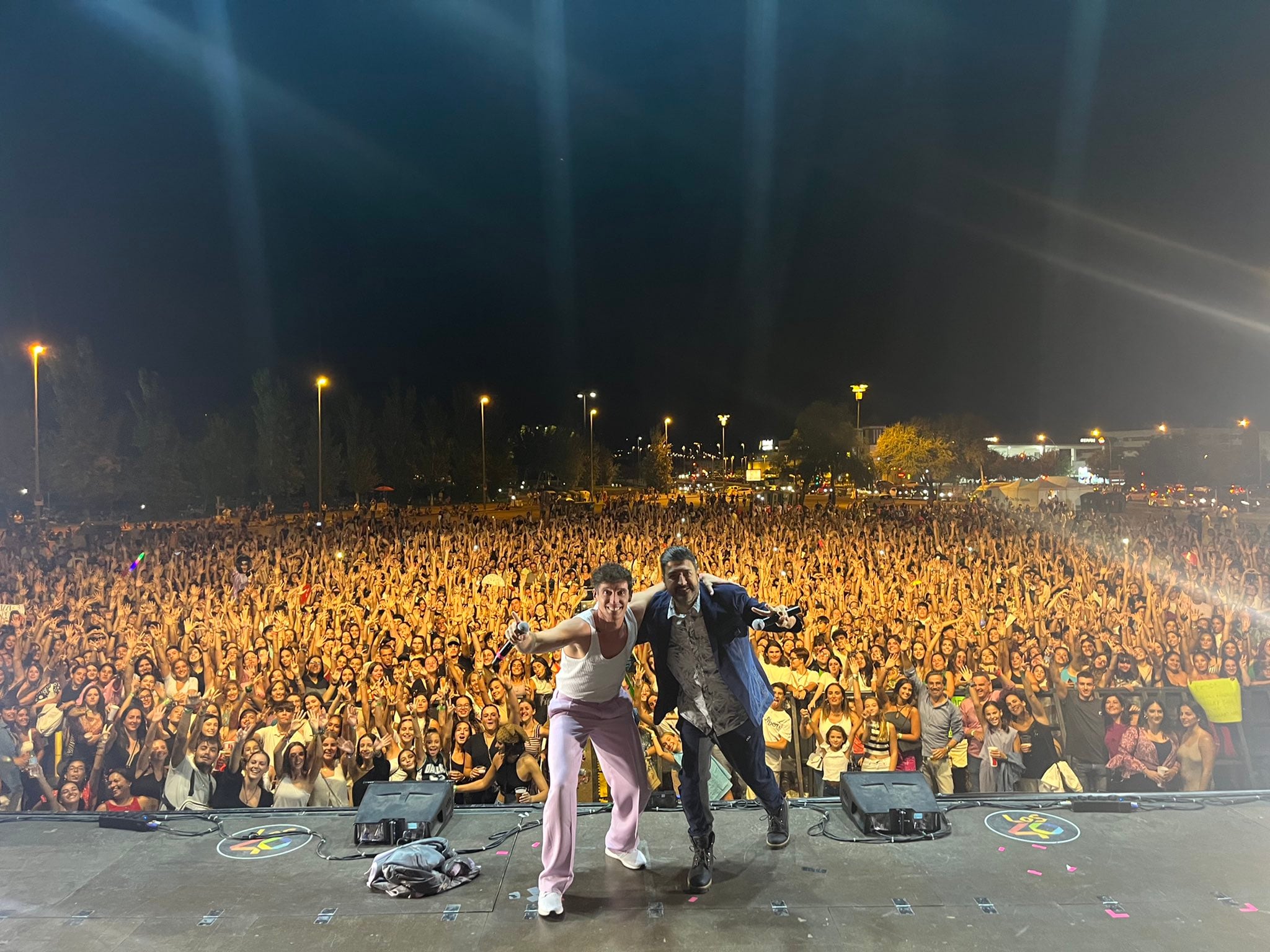 Tony Aguilar y David Cava, en Los 40 Córdoba Pop en El Arenal.