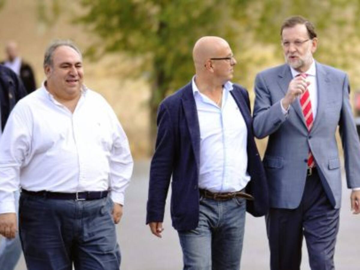 Rajoy pide a Cataluña "que no rompa la baraja"