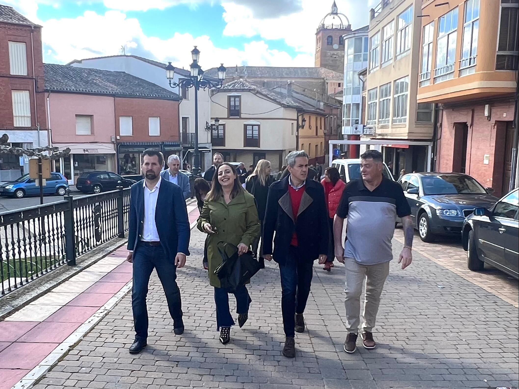 Visita de Pablo Zuloaga a Osorno   para visitar el avance de las obras del AVE.