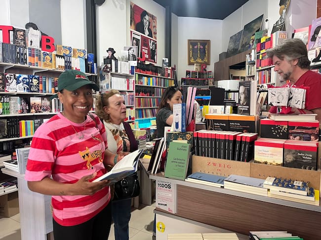 Inicio de Hoy por Hoy Cartagena desde La Montaña Mágica, el refugio de los lectores en el Día del Libro