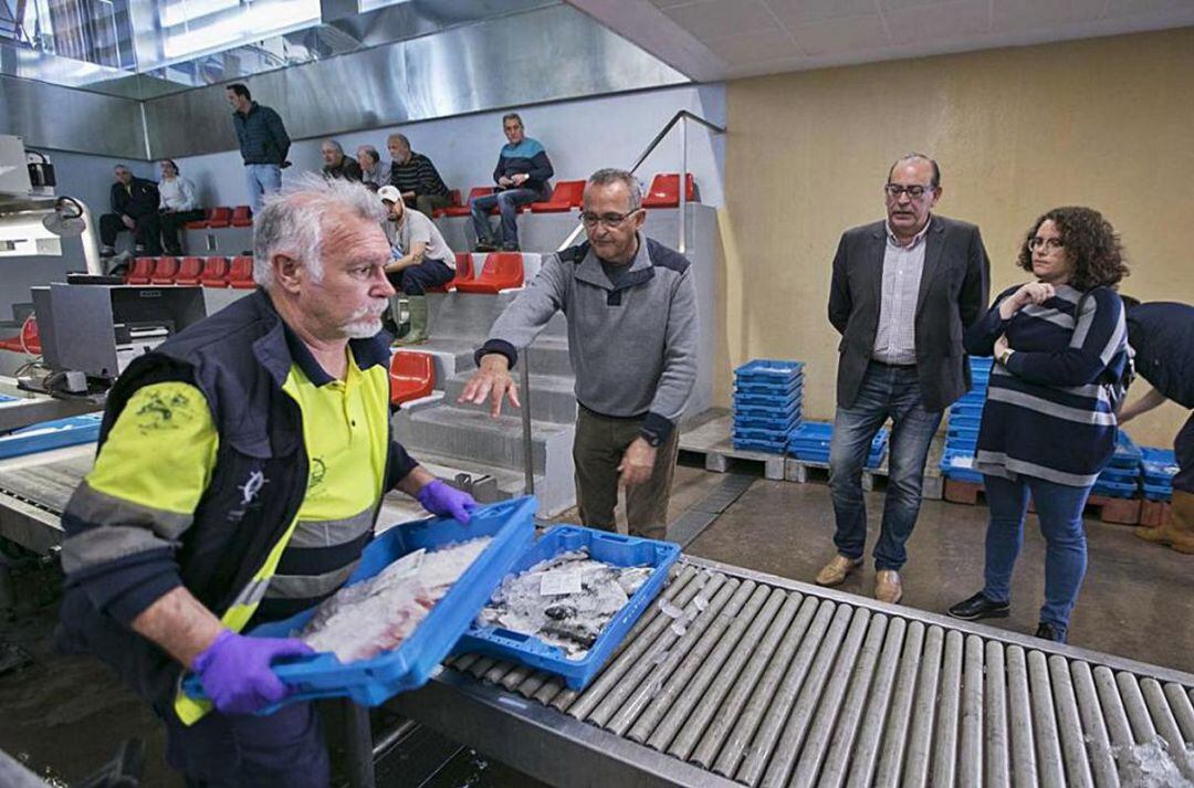 Lonja de pescadores del Grau de Gandia en en estado de alarma 