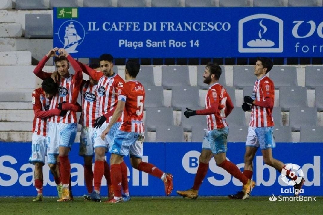 Manu Barreiro celebrando un tanto da tempada 20-21