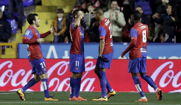 Morales, celebra el primer gol de su equipo ante el Getafe CF