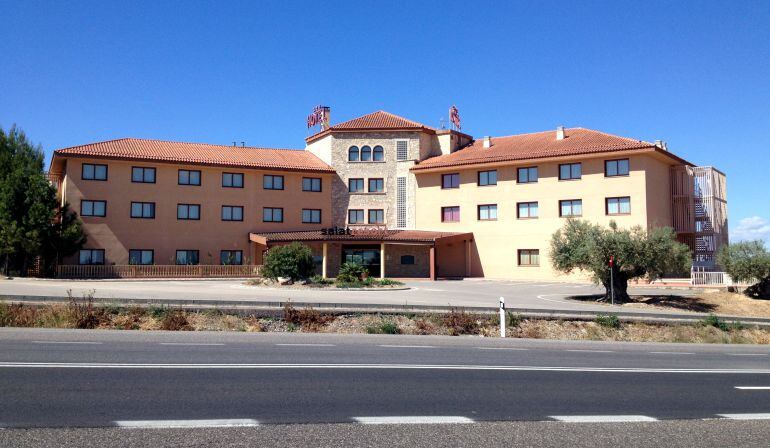 L'hotel Resort de Masia Salat a Les Borges, tancat des de fa mesos.