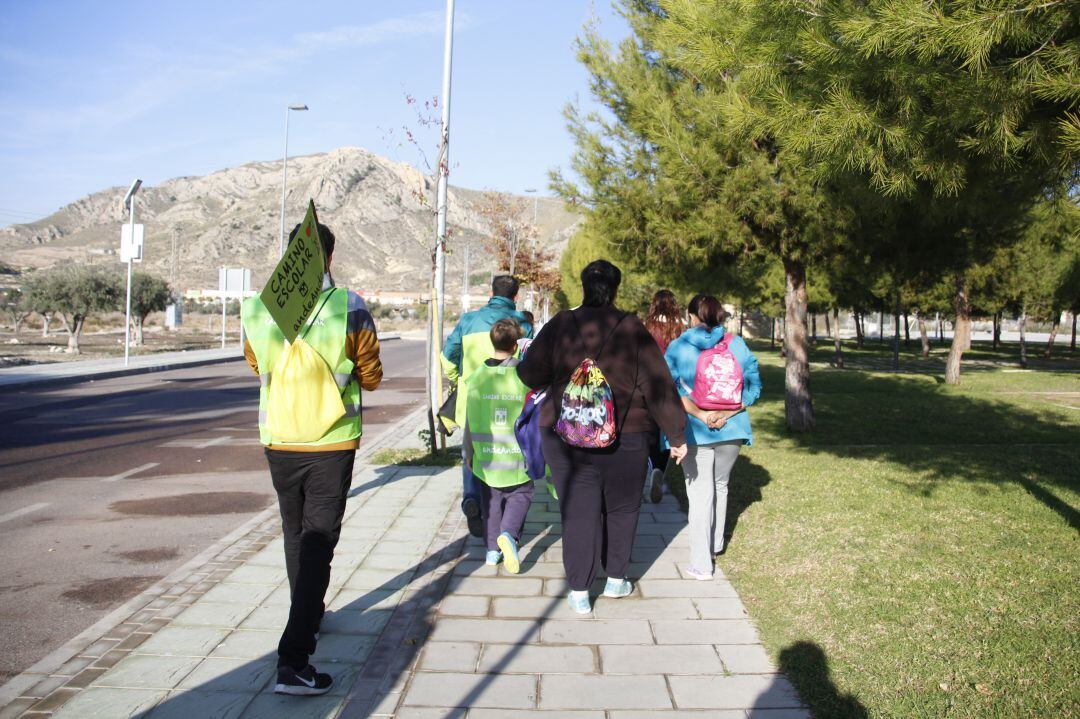 Foto de archivo del camino escolar en Elda 