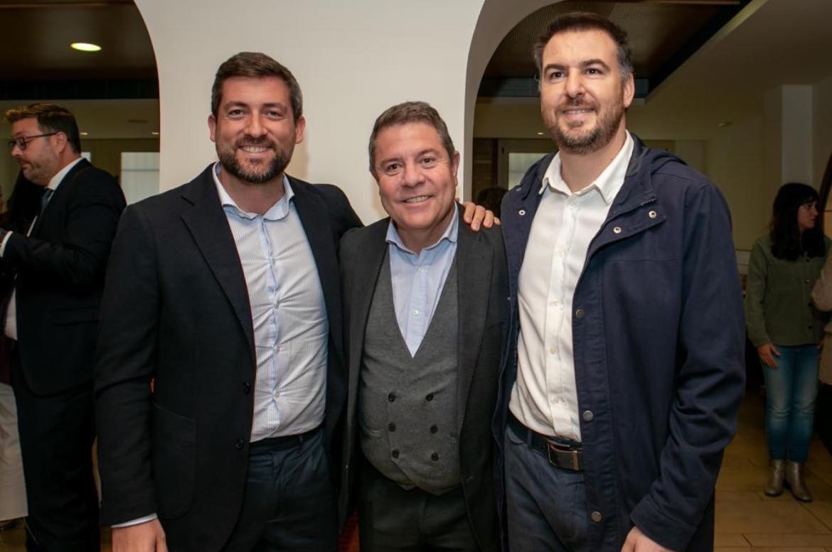 Antonio y Julen Sánchez con Emiliano García Paje