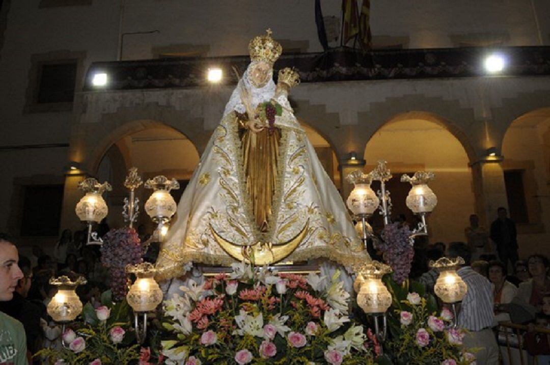Imagen de la Virgen de los Frutos en Sax 