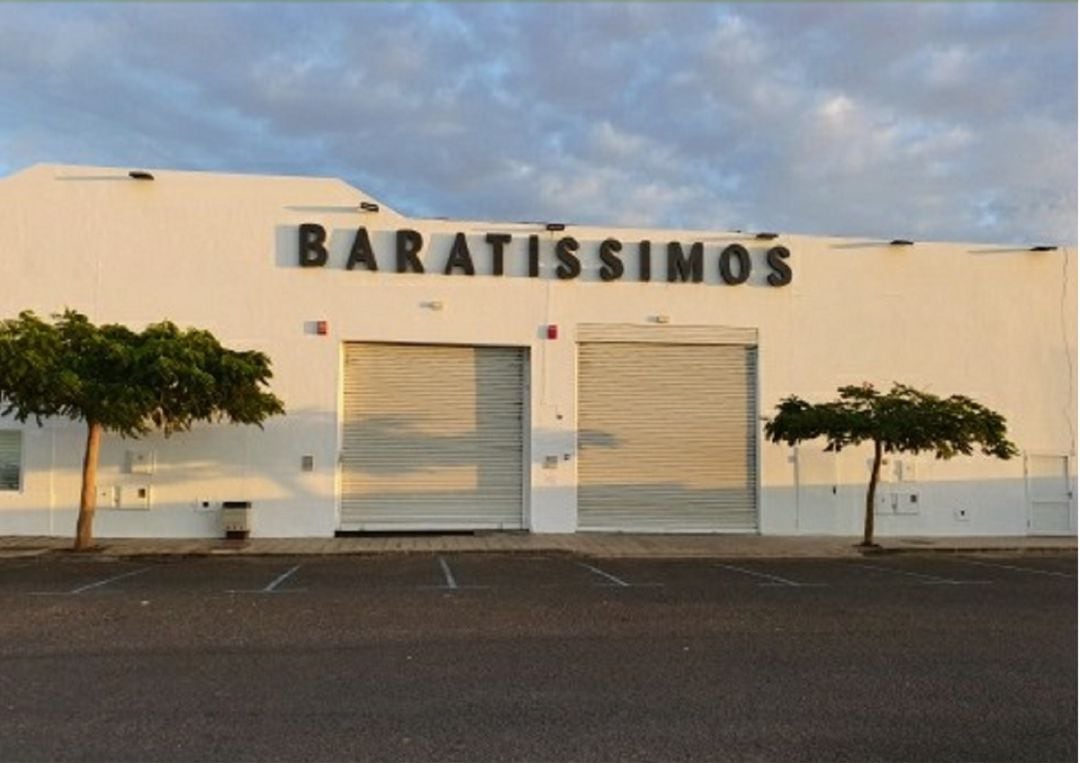 Uno de los establecimientos ya adaptados a la nueva ordenanza de señalética.