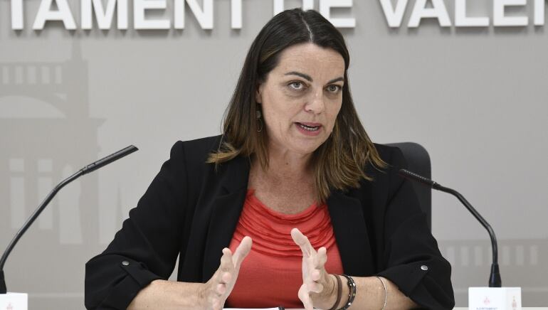 La concejala de Protección Ciudadana, Anaïs Menguzzato, en rueda de prensa