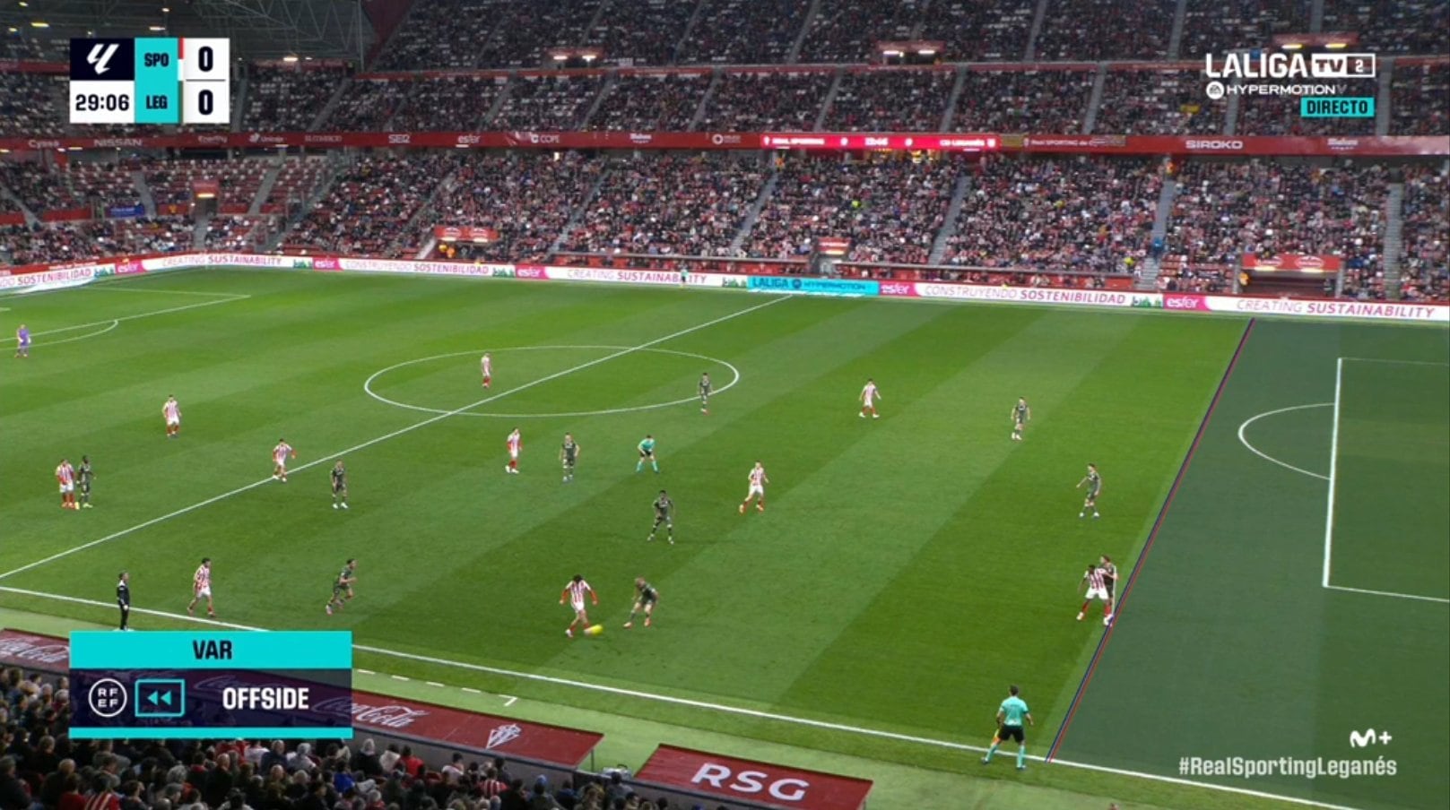 Fotograma de la jugada en la que ha fallado el sistema SAOT durante el Sporting - Leganés (Imagen LALIGA)