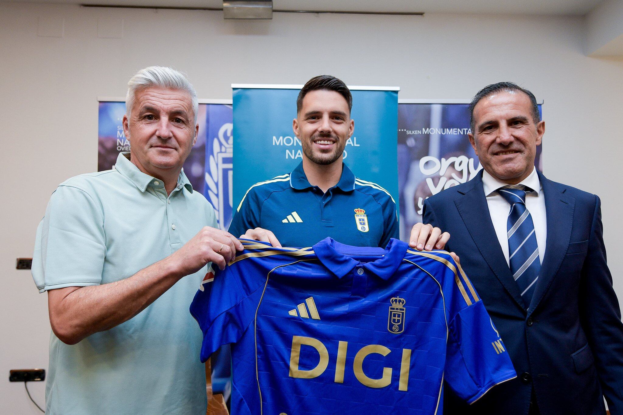 Presentación de Josip Brekalo / Real Oviedo