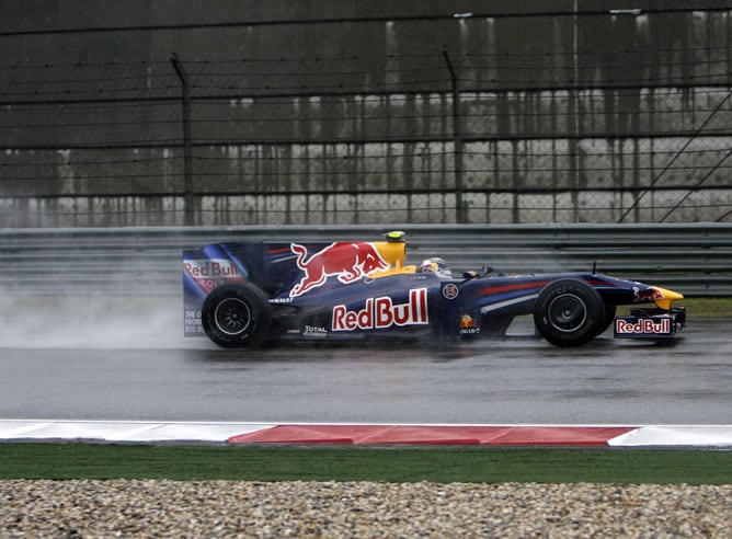 Vettel rueda en el trazado chino