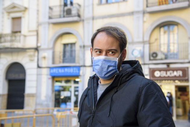 El rapero, Pablo Rivadulla Duro, conocido musicalmente como Pablo Hasél, en una rueda de prensa convocada tras la orden de su ingreso en prisión, en Lleida