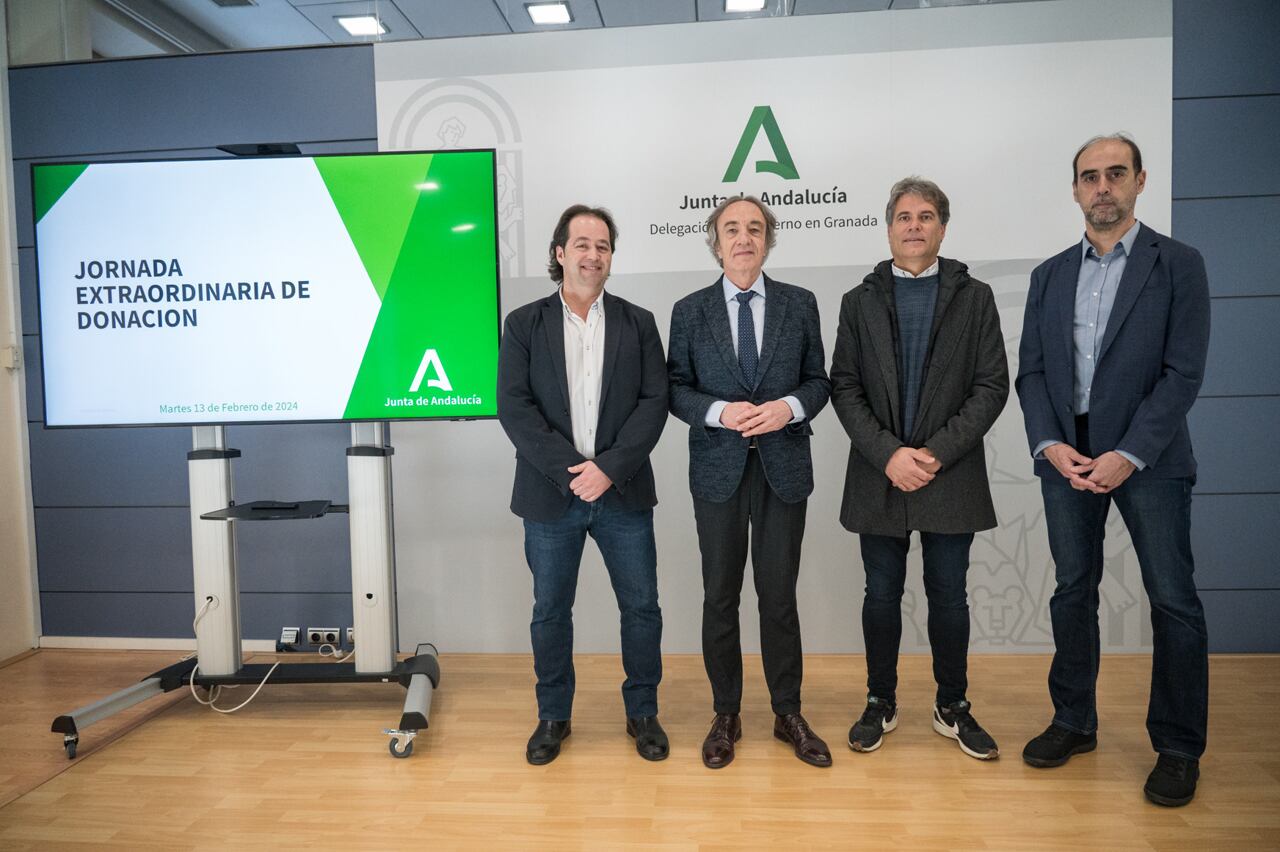 Presentación en la sede de la Junta de la donación de sangre prevista en la casa del hermandad del Rocío de Granada