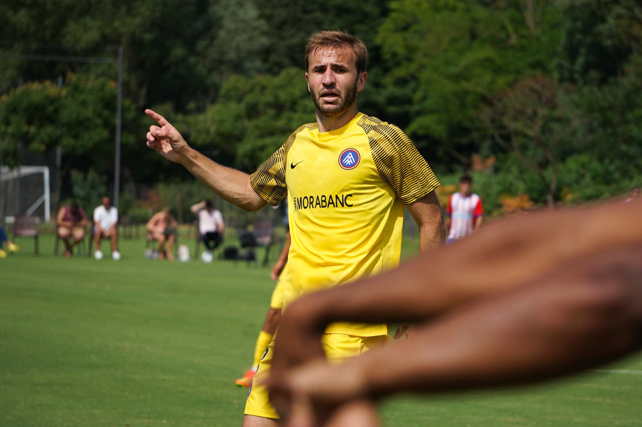 Samper, amb l'FC Andorra, en l'últim partit de pretemporada contra el Girona.