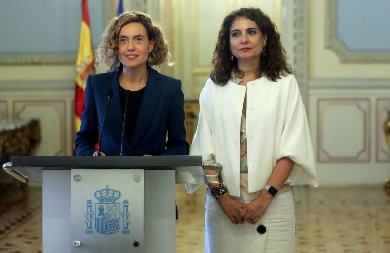 Las ministras de Hacienda y de Política Territorial, María Jesús Montero y Meritxell Batet.