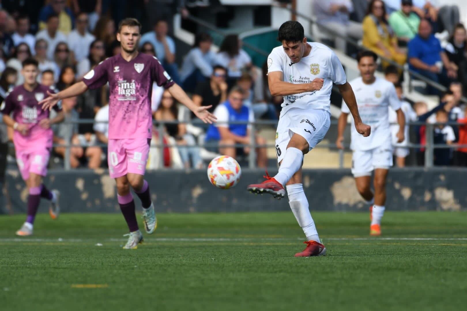 El Málaga se enfrentó al Peña Deportiva en la Copa del Rey