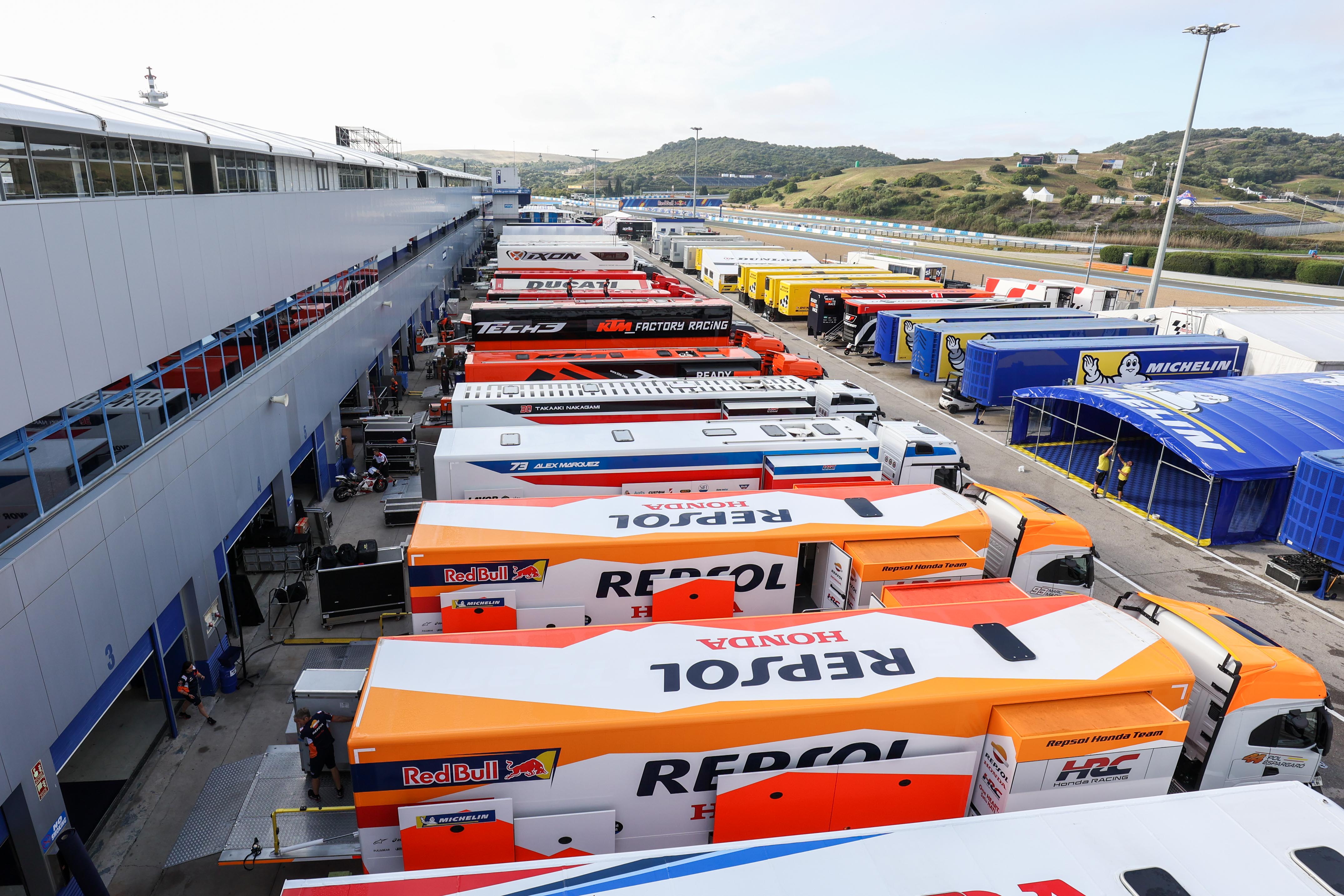 Imagen que presenta el Paddock del Circuito de Jerez