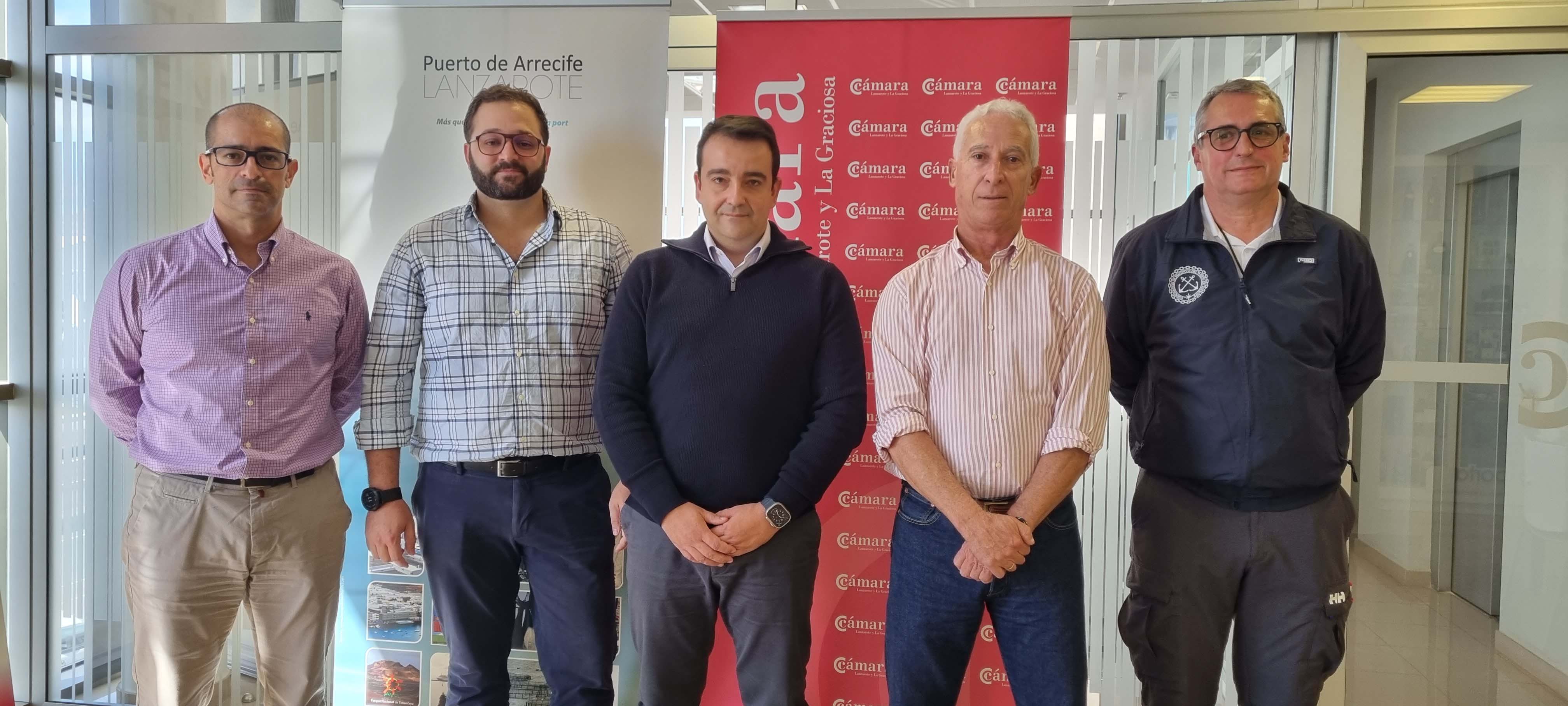 Miembros de la comisión de puertos de la Cámara de Comercio de Lanzarote y La Graciosa.