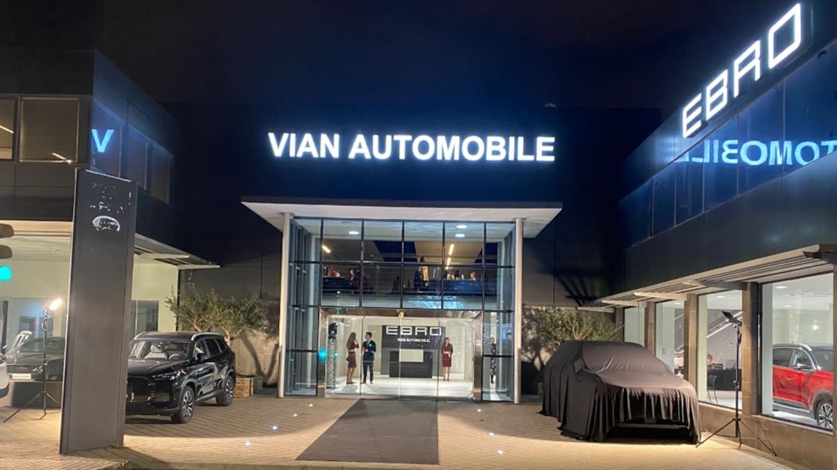 Vian Automobile presenta el nuevo EBRO S900