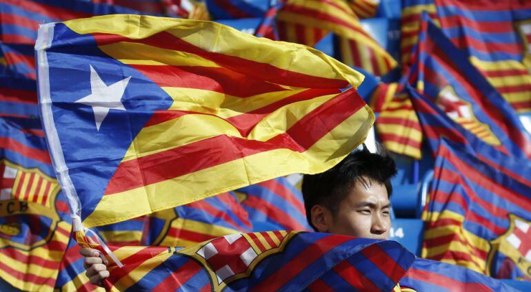 Esteladas en la final de Copa del Rey en el Vicente Calderón