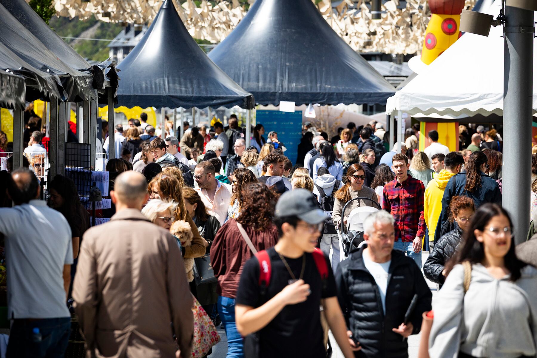 Andorra la Vella ha recuperat la plaça del Poble com epicentre de la diada