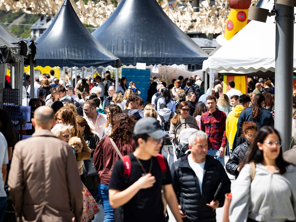 Més parades per celebrar Sant Jordi