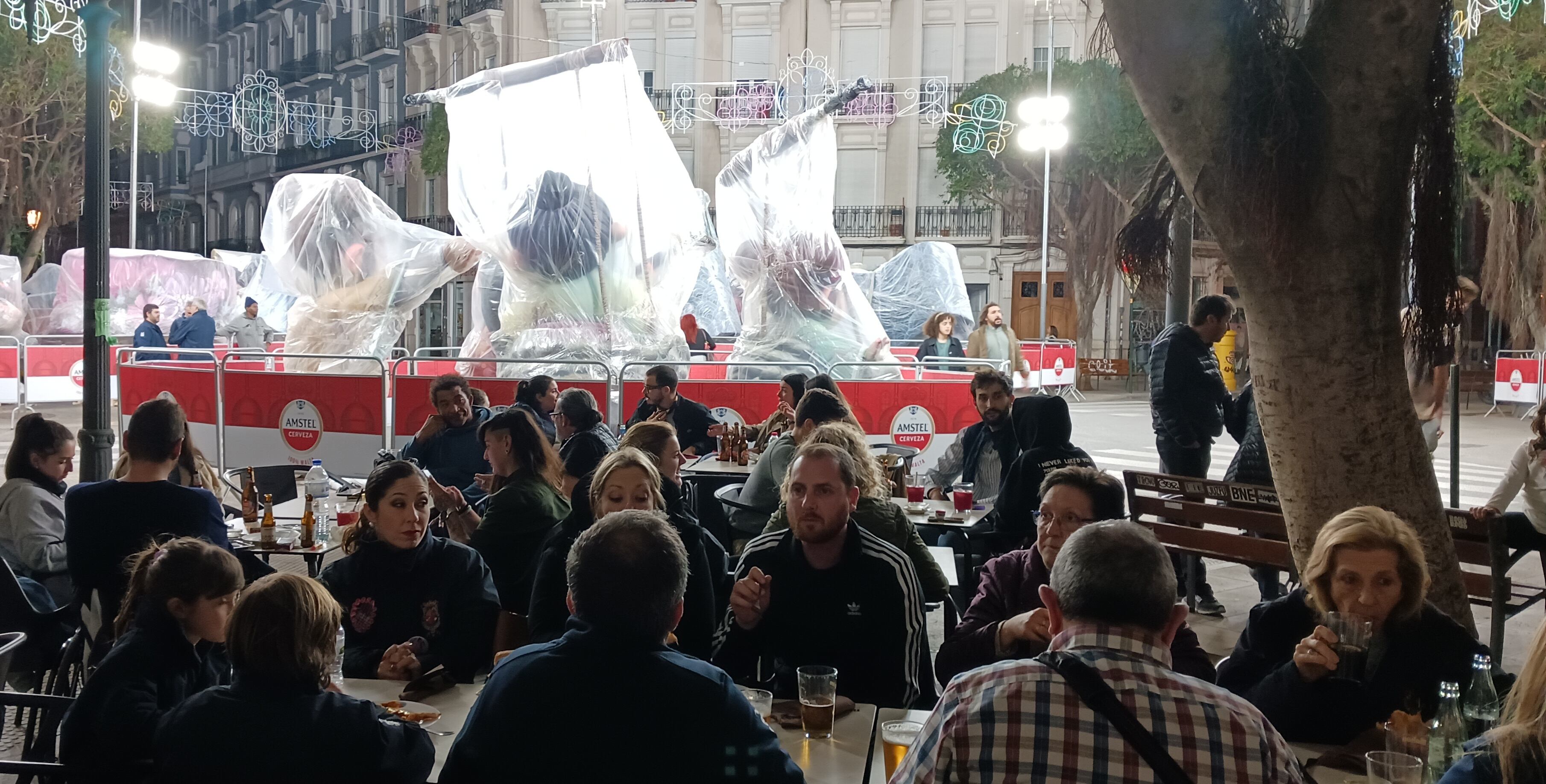 Foto en una terraza de Russafa, en València