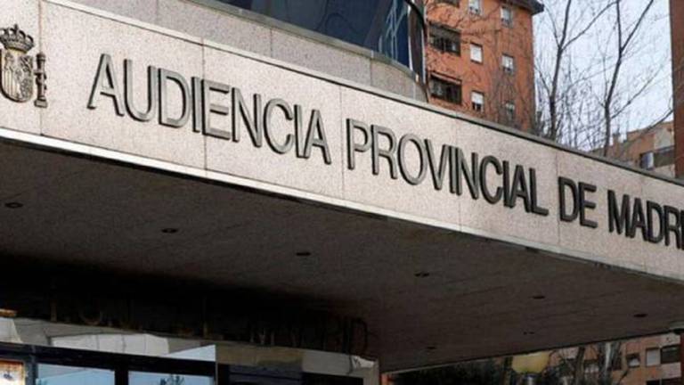 Acceso principal a la Audiencia Provincial