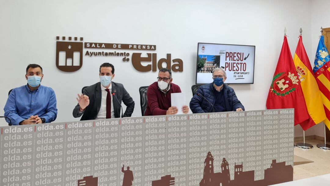 Presentación del gobierno municipal de Elda de los presupuestos de 2021