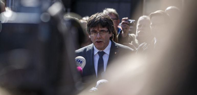 Carles Puigdemont tras abandonar la prisión en Alemania