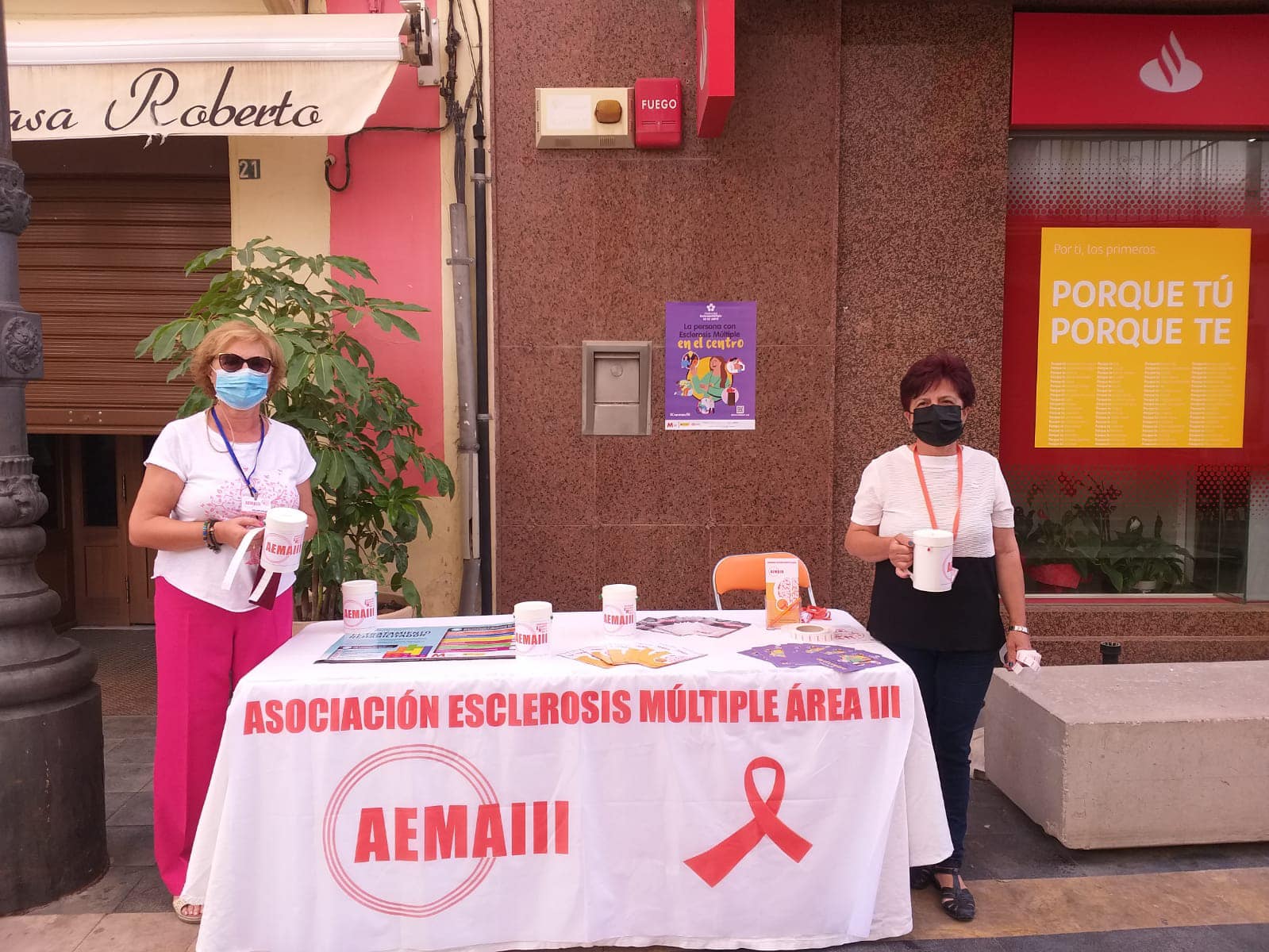 Voluntarias de la Asociación de Esclerosis Múltiple Área III