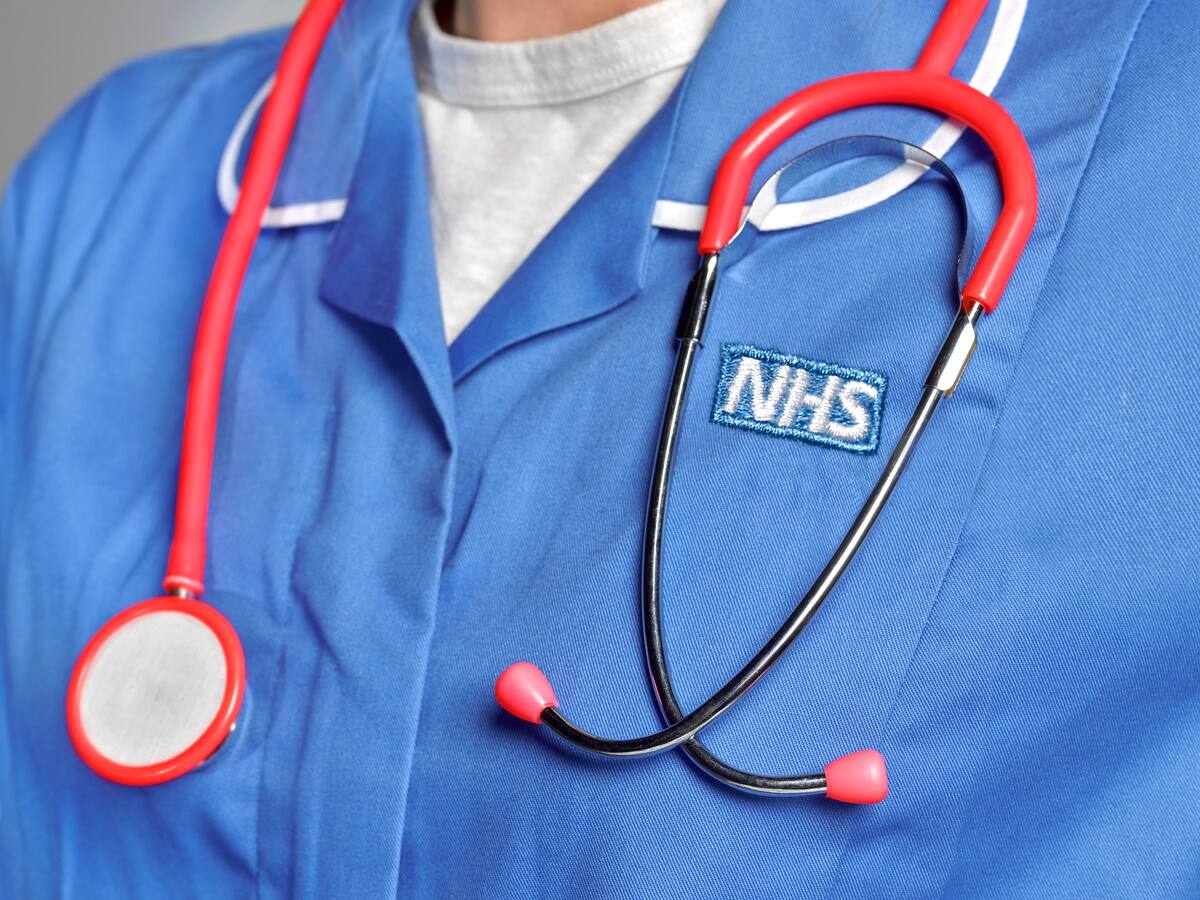 Un moribundo pierde su cartera, descubren a la enfermera con 1.860 euros en su bolsillo y la sentencia es clara