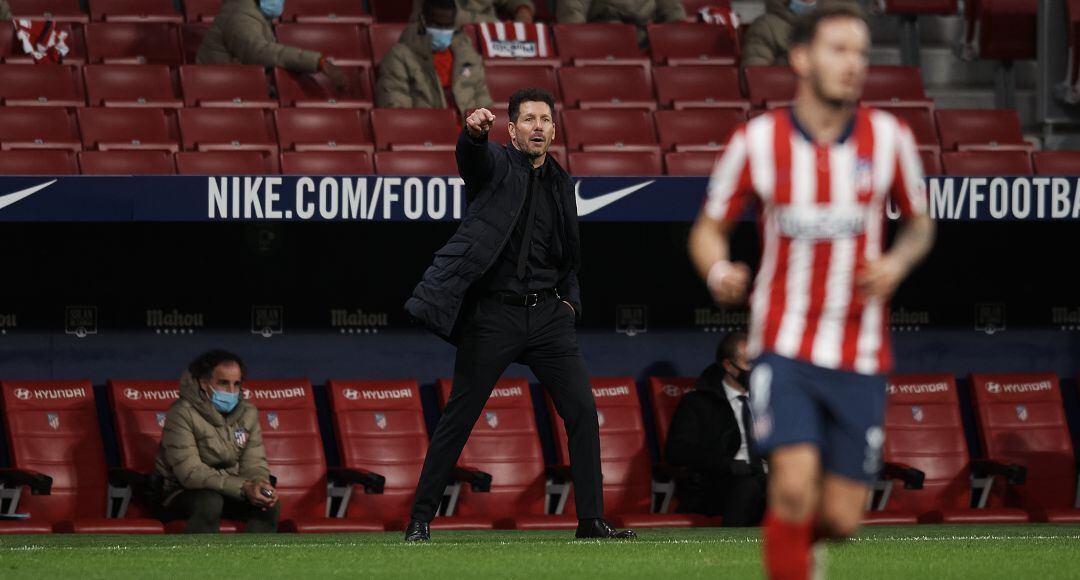 Diego Simeone, en el partido entre el Atlético y el Cádiz.
