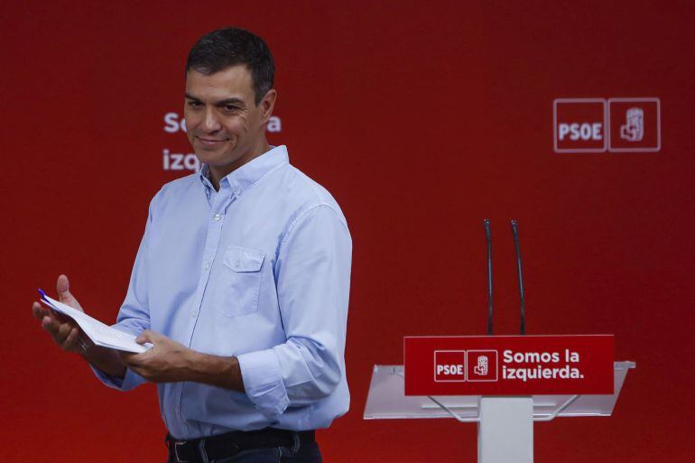 El secretario general del PSOE, Pedro Sánchez, tras una rueda de prensa