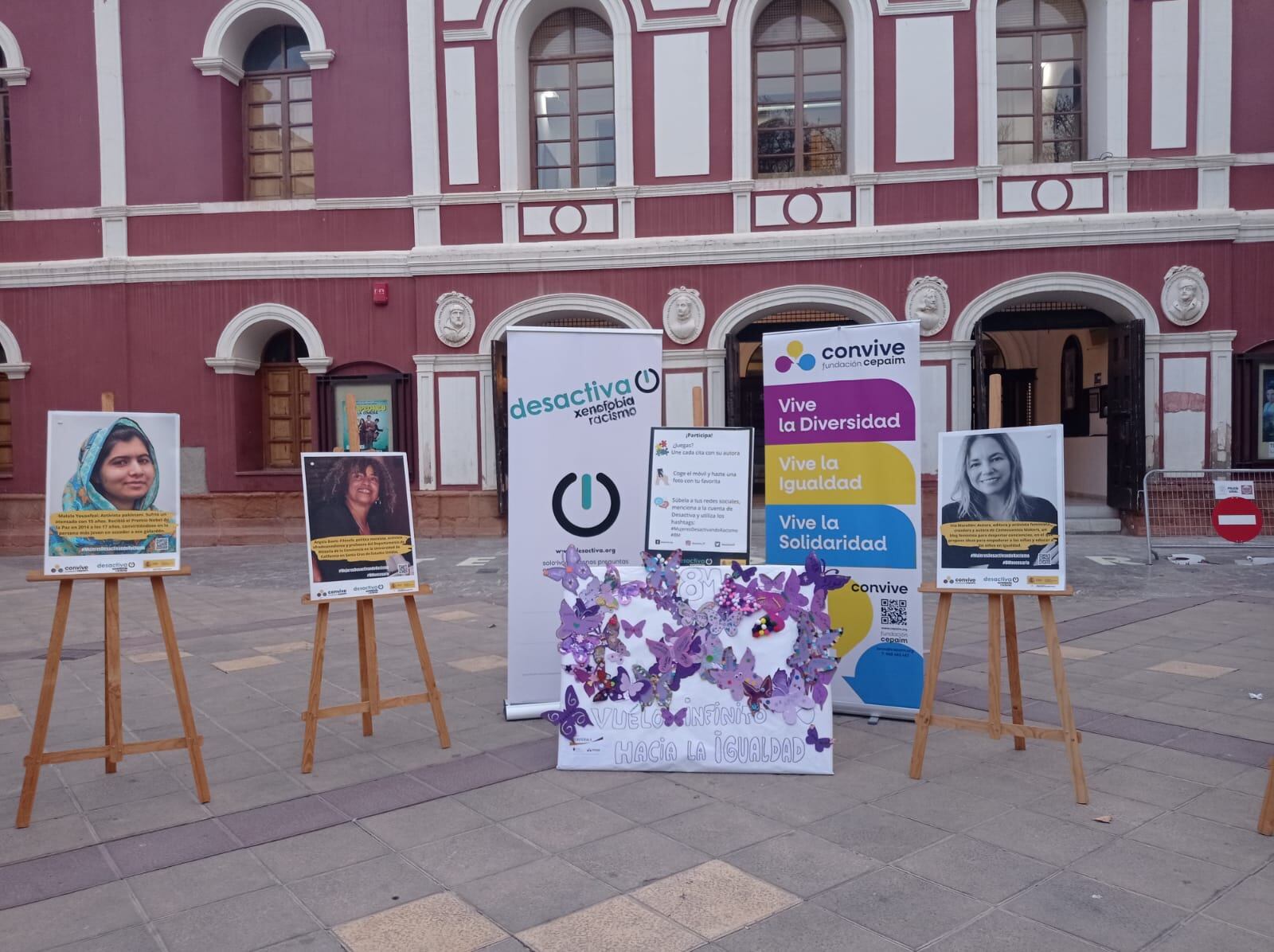 Exposición Mujeres desactivando el racismo