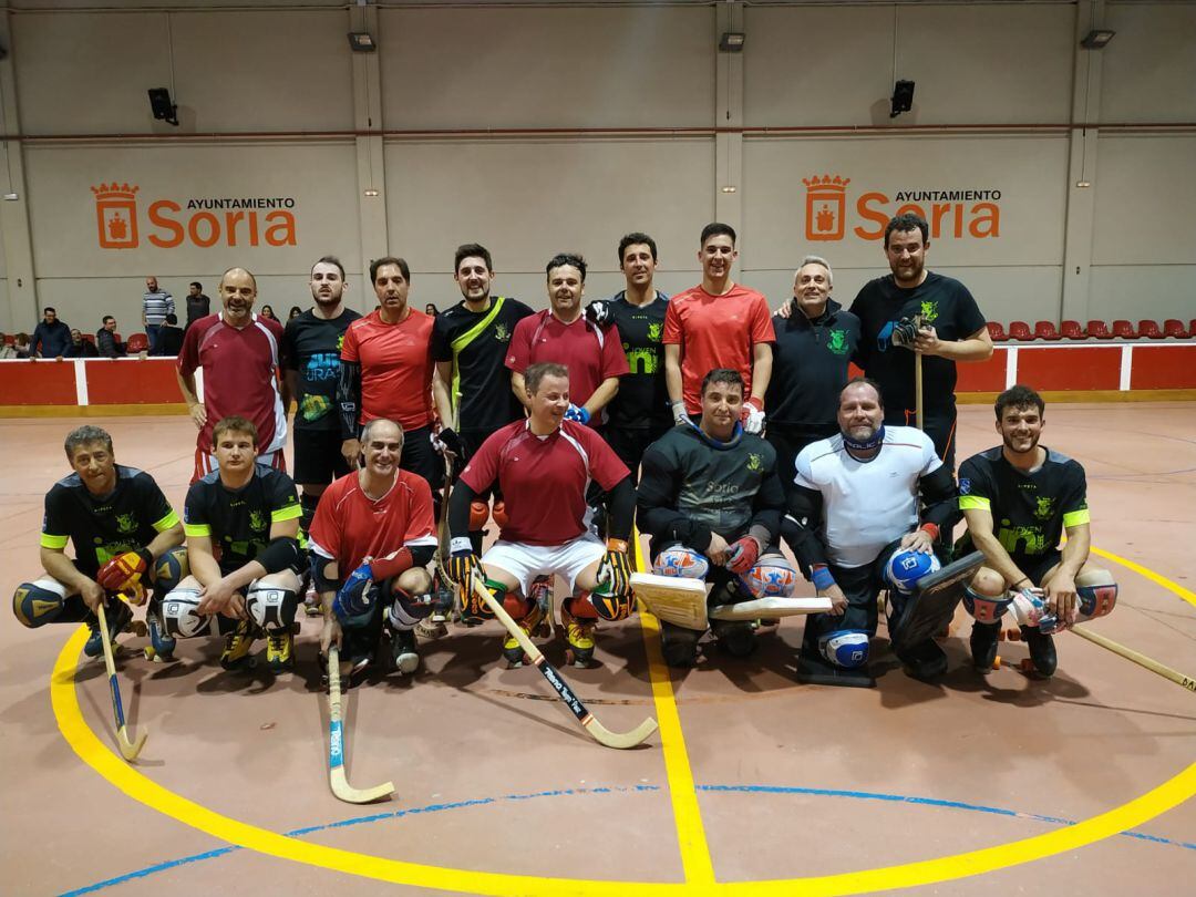 Foto de familia del torneo de veteranos del Laguna Negra.