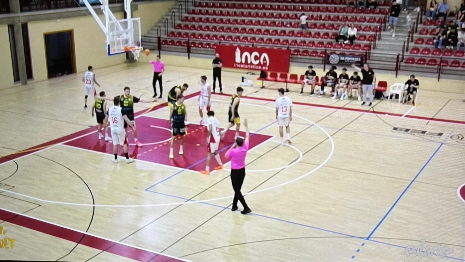 Momento del partido entre Inca y Letra Corpórea Unión Basket Barbastro