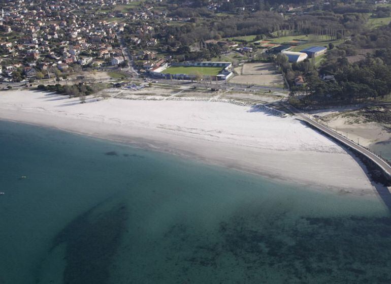 La playa del Bao una de las cerradas al baño por contaminación